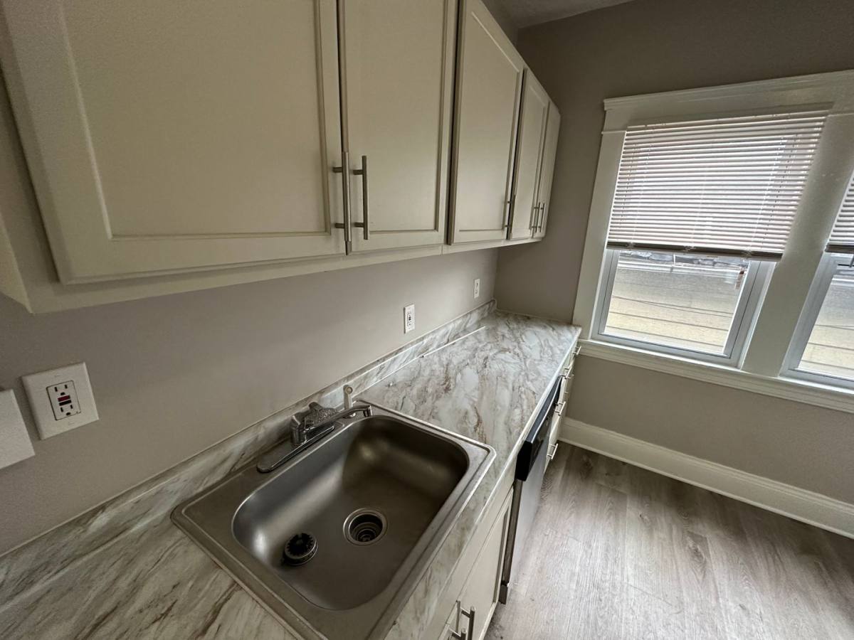 Apartment for rent at 3026 Monroe Ave, Cleveland, OH 44113
