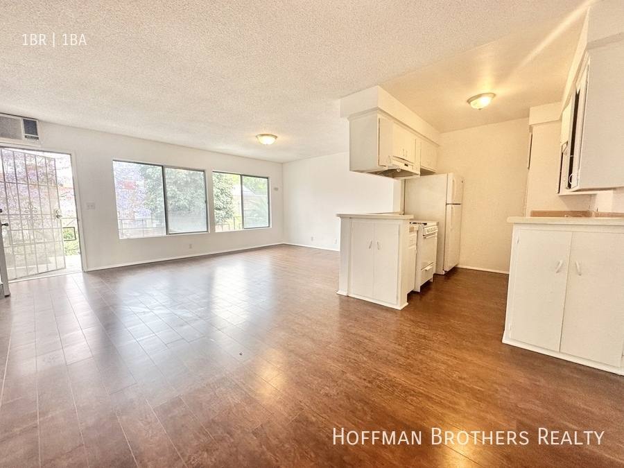 Apartment for rent at 7171 Lexington Ave #9, Los Angeles, CA 90046