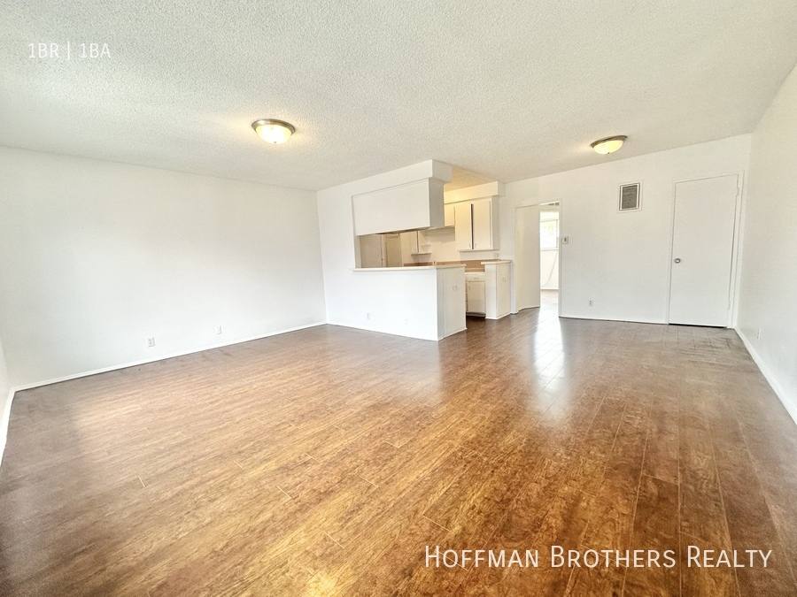 Apartment for rent at 7171 Lexington Ave #9, Los Angeles, CA 90046