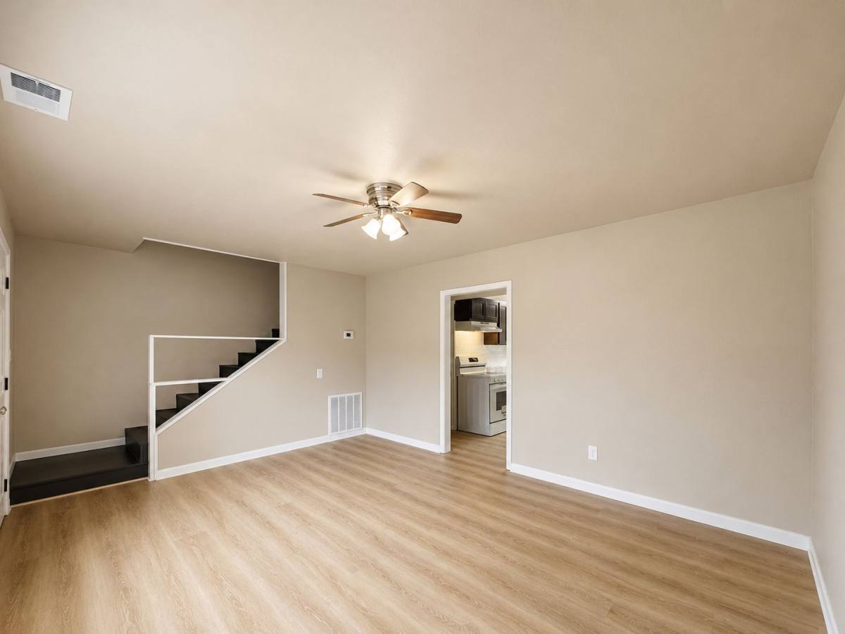 Townhouse for rent at 2315 Byers St, Batesville, AR 72501