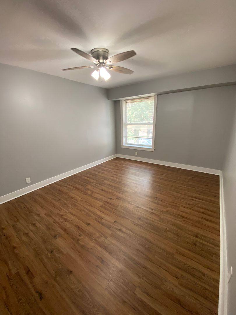 Apartment for rent at 6801 S E End Ave, Chicago, IL 60649