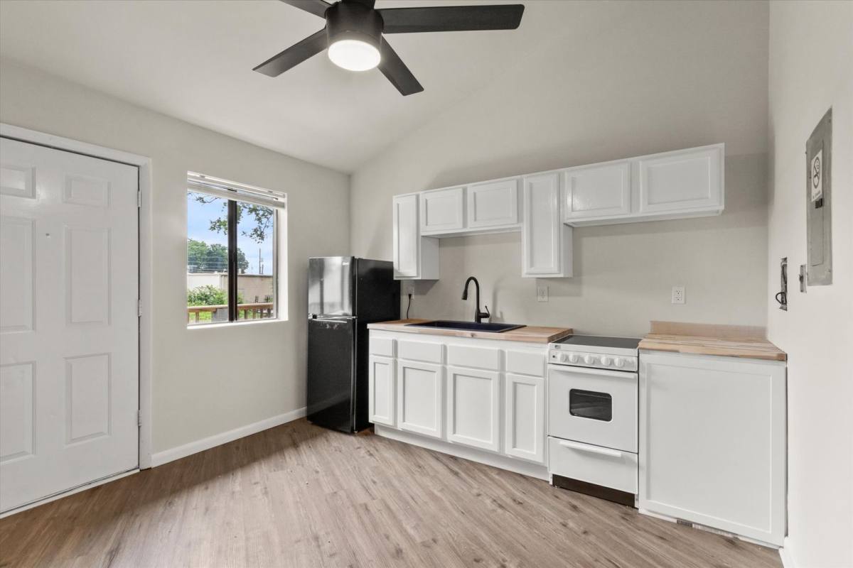 Apartment for rent at 3801 Triana Blvd, Huntsville, AL 35805