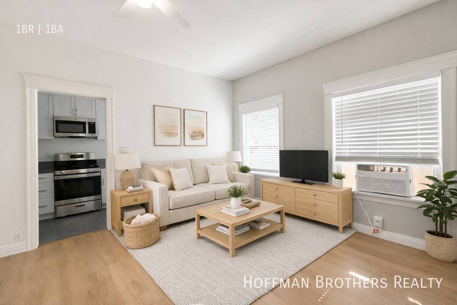 Apartment for rent at 1611 Schrader Blvd #308, Los Angeles, CA 90028