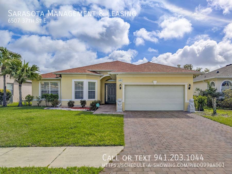 House for rent at 6507 37th St E, Sarasota, FL 34243