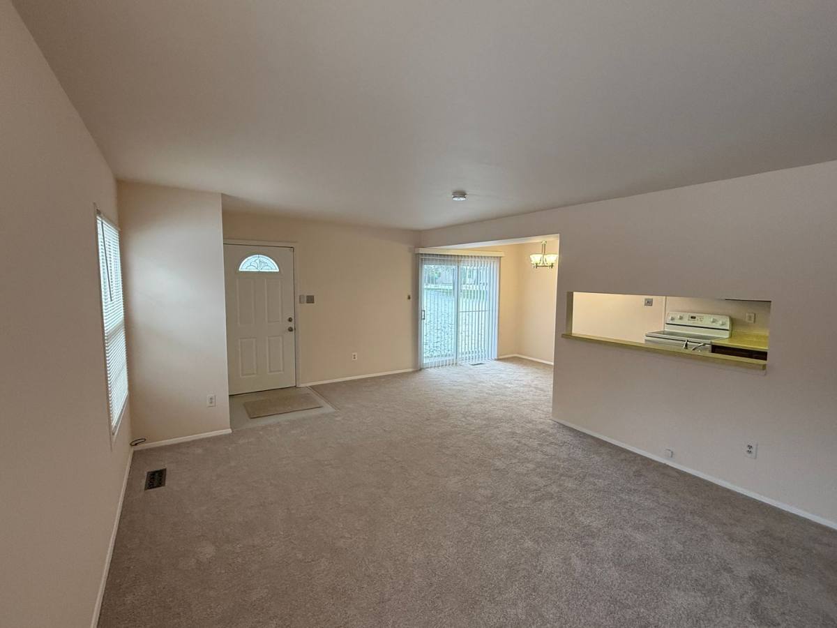Townhouse for rent at 32 Mission Wood Way, Reisterstown, MD 21136
