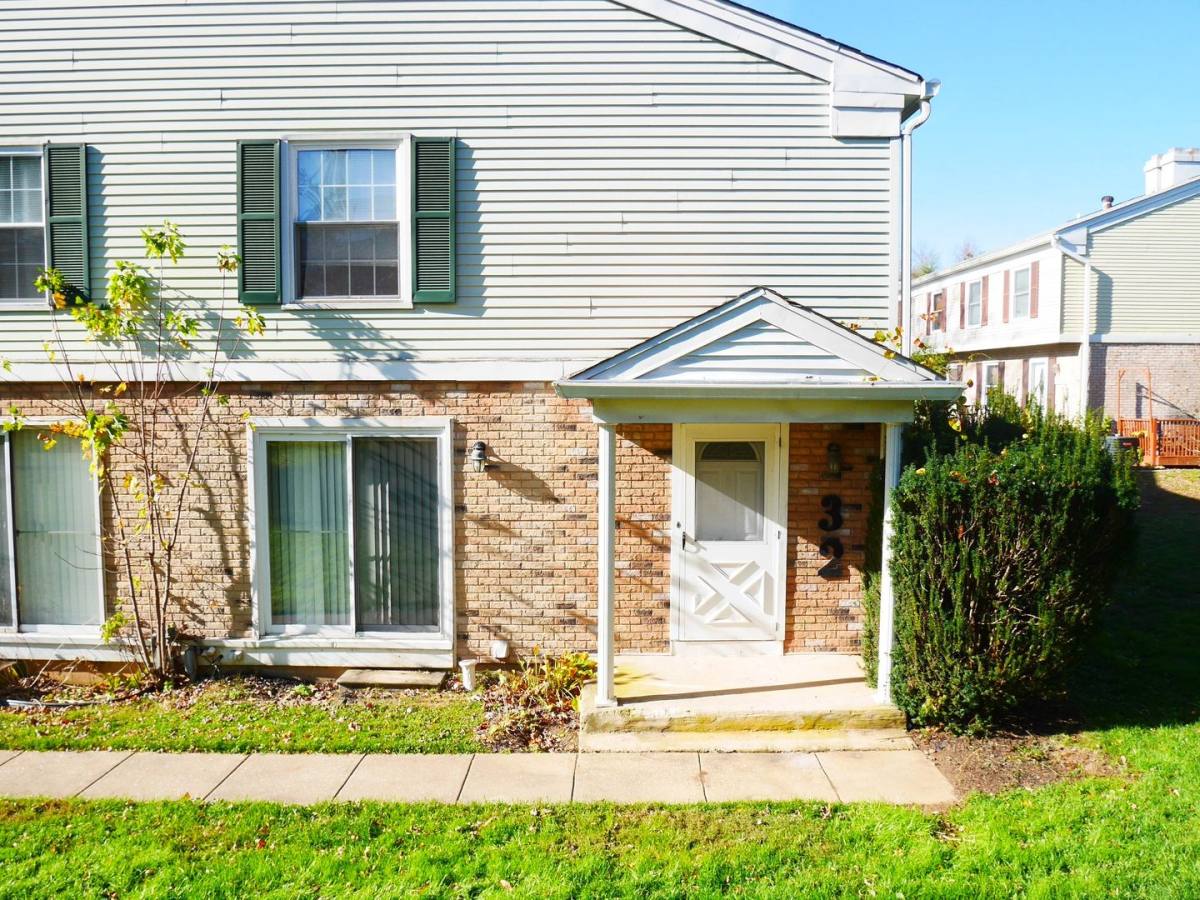 Townhouse for rent at 32 Mission Wood Way, Reisterstown, MD 21136