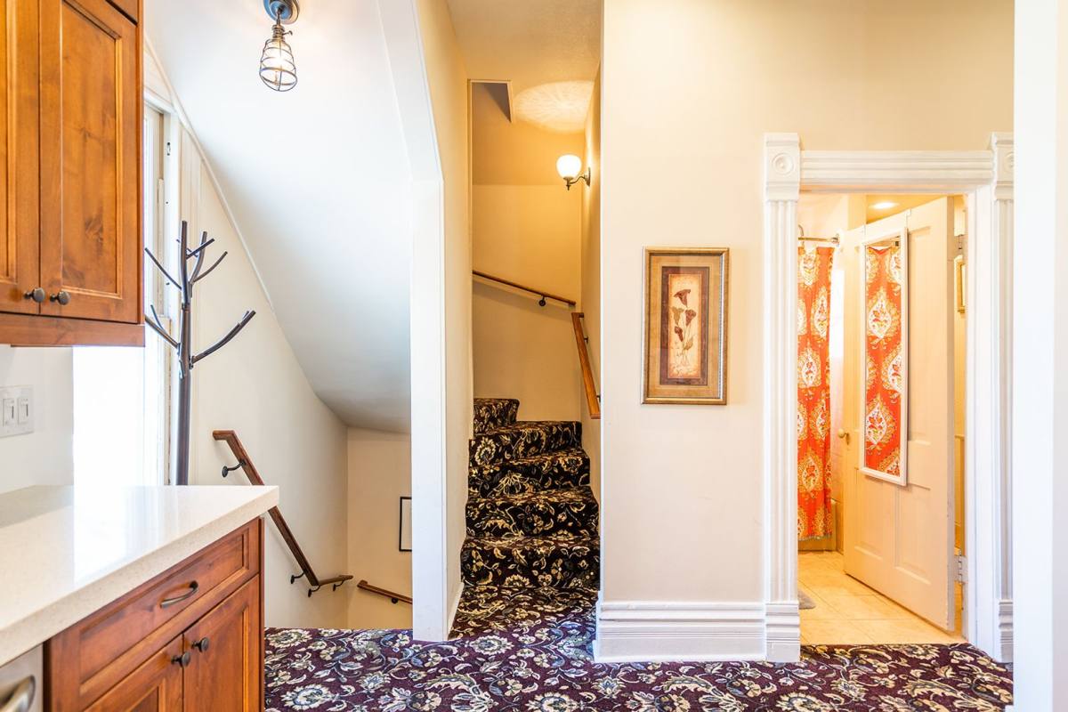 Apartment for rent at 205 N Logan St, Denver, CO 80203