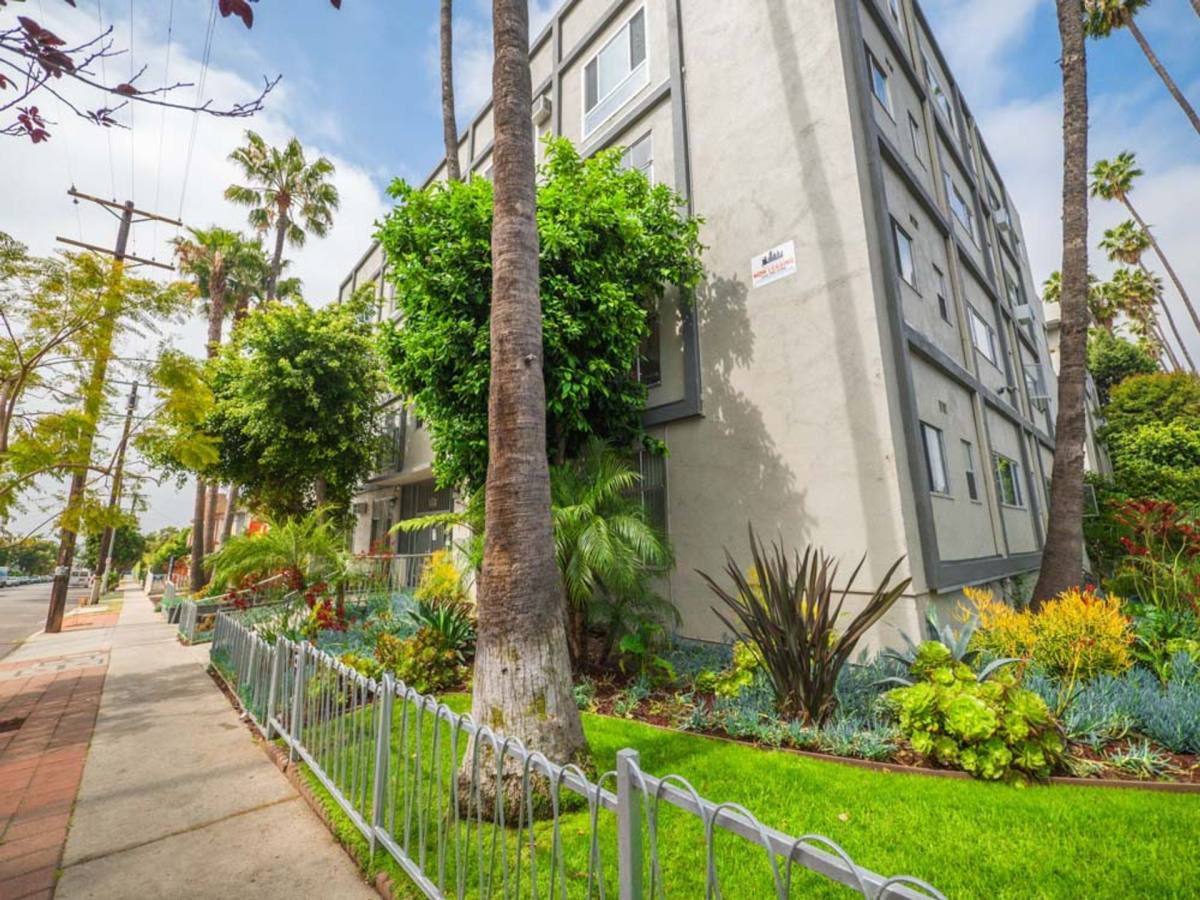Apartment for rent at 1815 N Harvard Blvd, Los Angeles, CA 90027