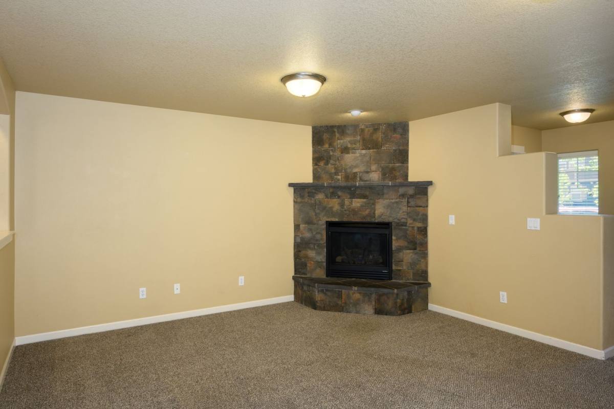 House for rent at 20468 Brentwood Ave, Bend, OR 97702