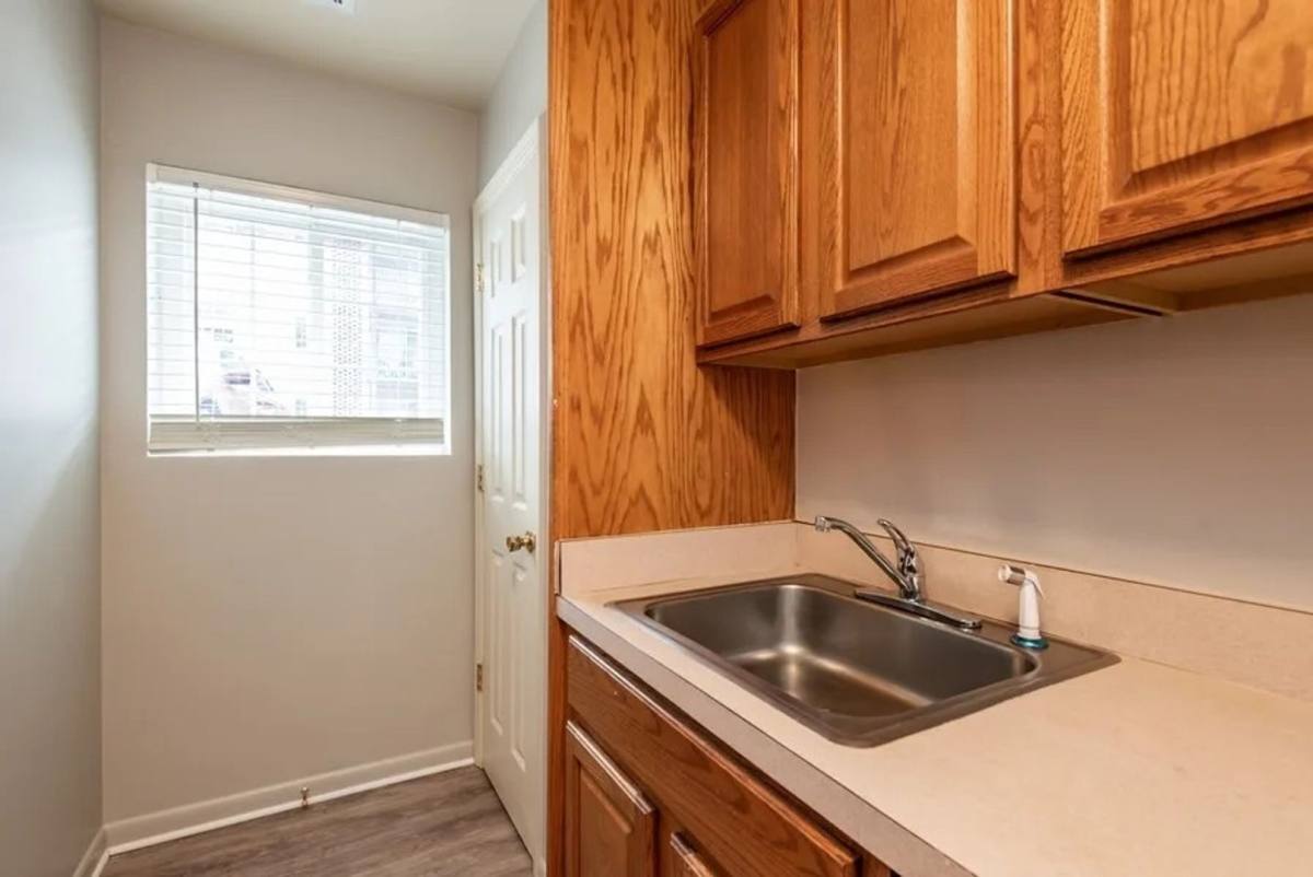 Apartment for rent at 2401 Arlington Blvd, Charlottesville, VA 22903