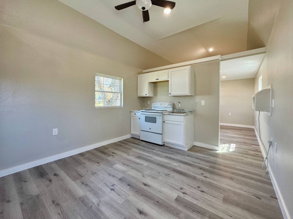 Apartment for rent at 507-513 Ferrell, 1295 Edith, 1280 Agnes, Batesville, AR 72501