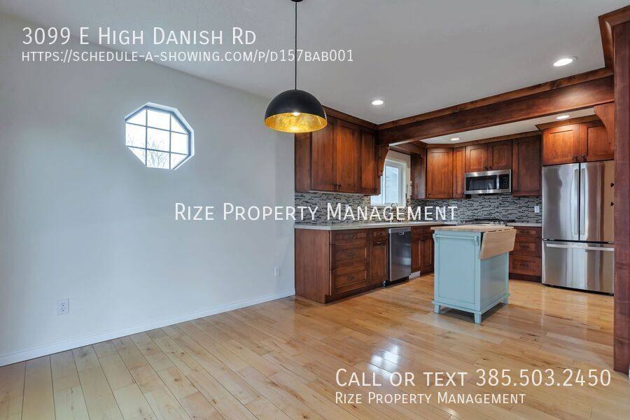 House for rent at 3099 E High Danish Rd, Sandy, UT 84093