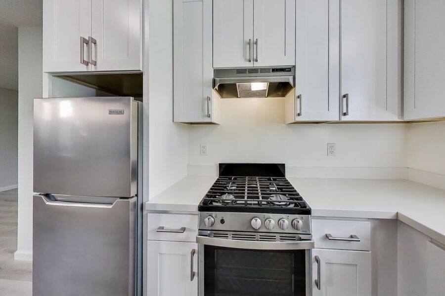 Apartment for rent at 671 Vernon St #107, Oakland, CA 94610