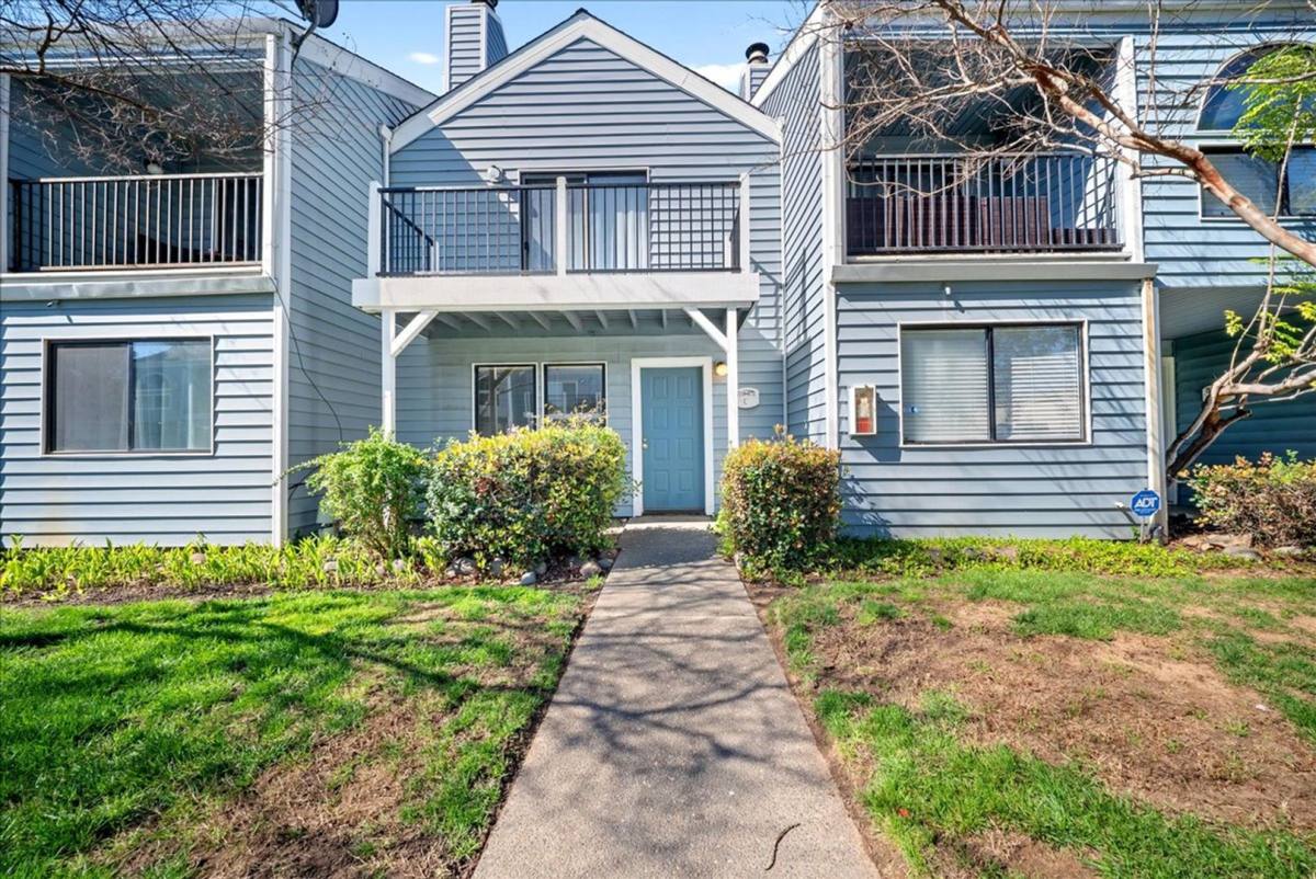 House for rent at 5945 Main Ave, Orangevale, CA 95662