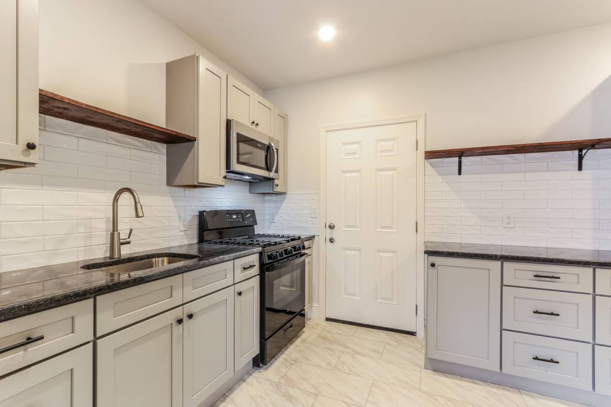 Apartment for rent at 104 N Marshall St, Lancaster, PA 17602
