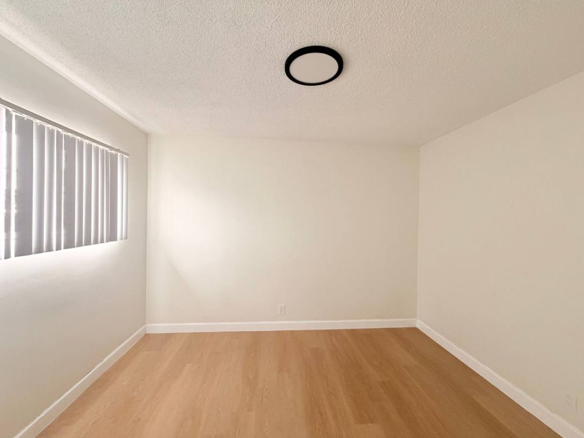 Apartment for rent at 1815 S Burlington Ave #10, Los Angeles, CA 90006