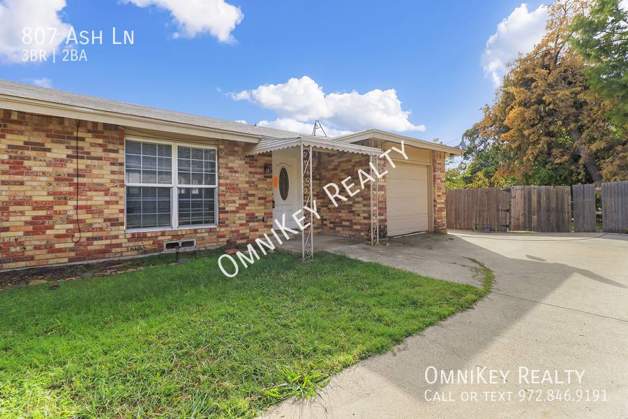 House for rent at 807 Ash Lane, Cedar Hill, TX 75104
