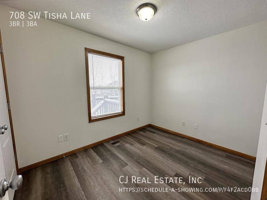 House for rent at 708 SW Tisha Lane, Grain Valley, MO 64029
