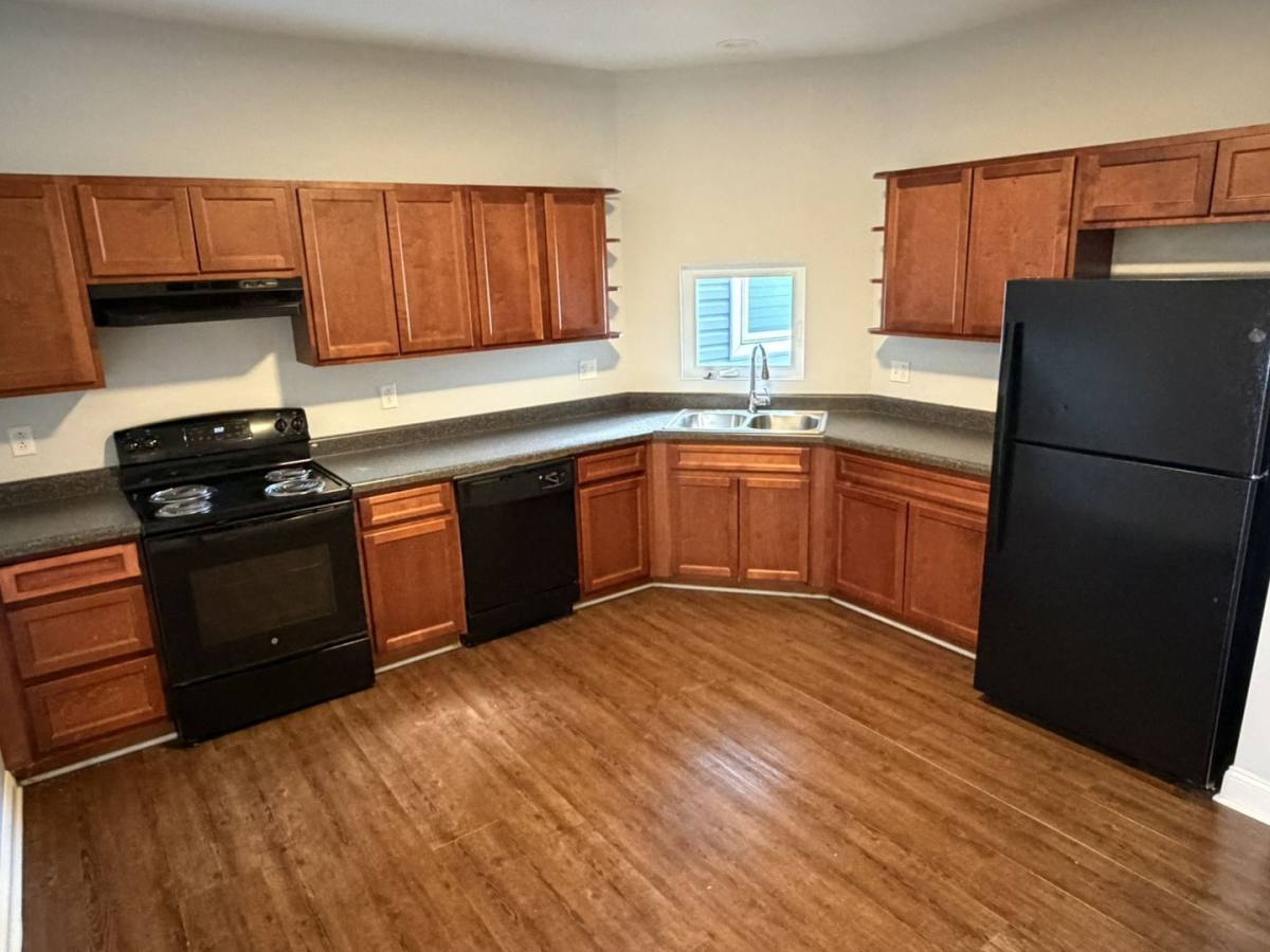 Townhouse for rent at 503 Main St #530-532 Center, East Pittsburgh, PA 15112