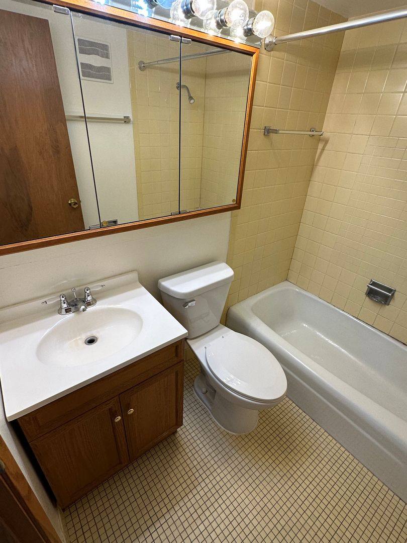 Apartment for rent at 604 N Black River St, Sparta, WI 54656