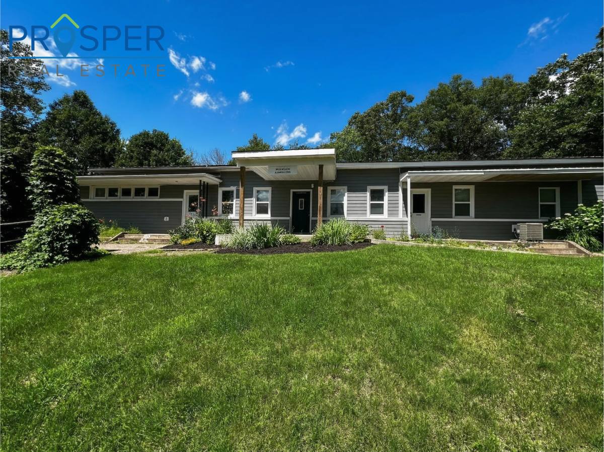 Apartment for rent at 2857 Western Ave, Eau Claire, WI 54703