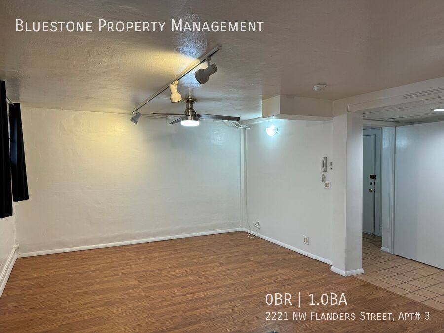 Apartment for rent at 2221 NW Flanders St #3, Portland, OR 97210