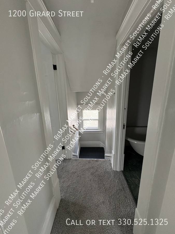 House for rent at 1200 Girard St, Akron, OH 44301