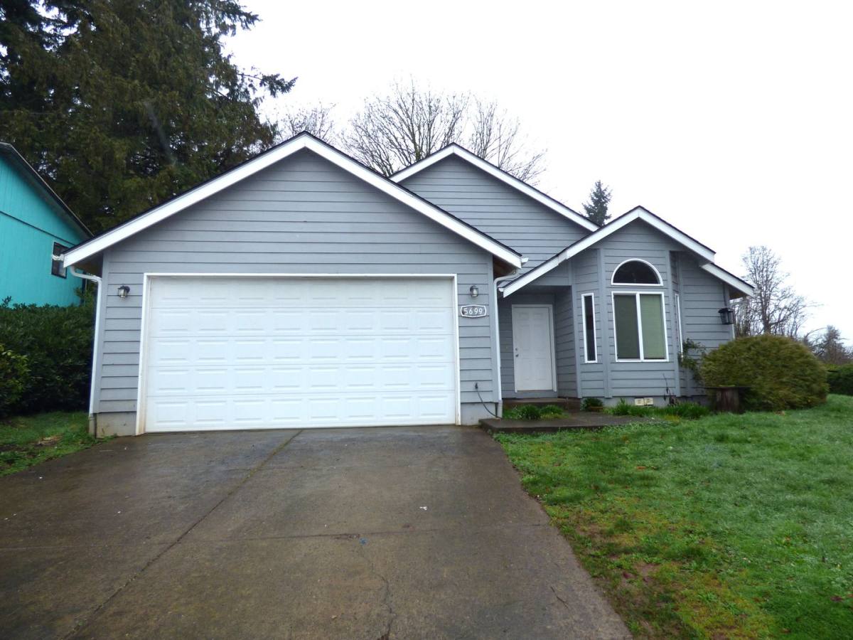 House for rent at 5699 Waln Creek Court S, Salem, OR 97306