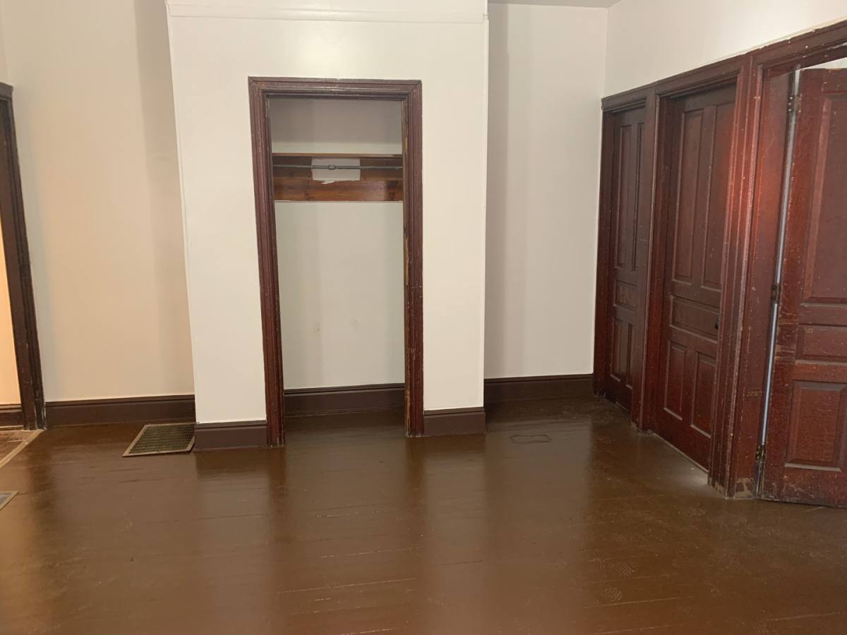 Apartment for rent at 1114 W Market St, York, PA 17401