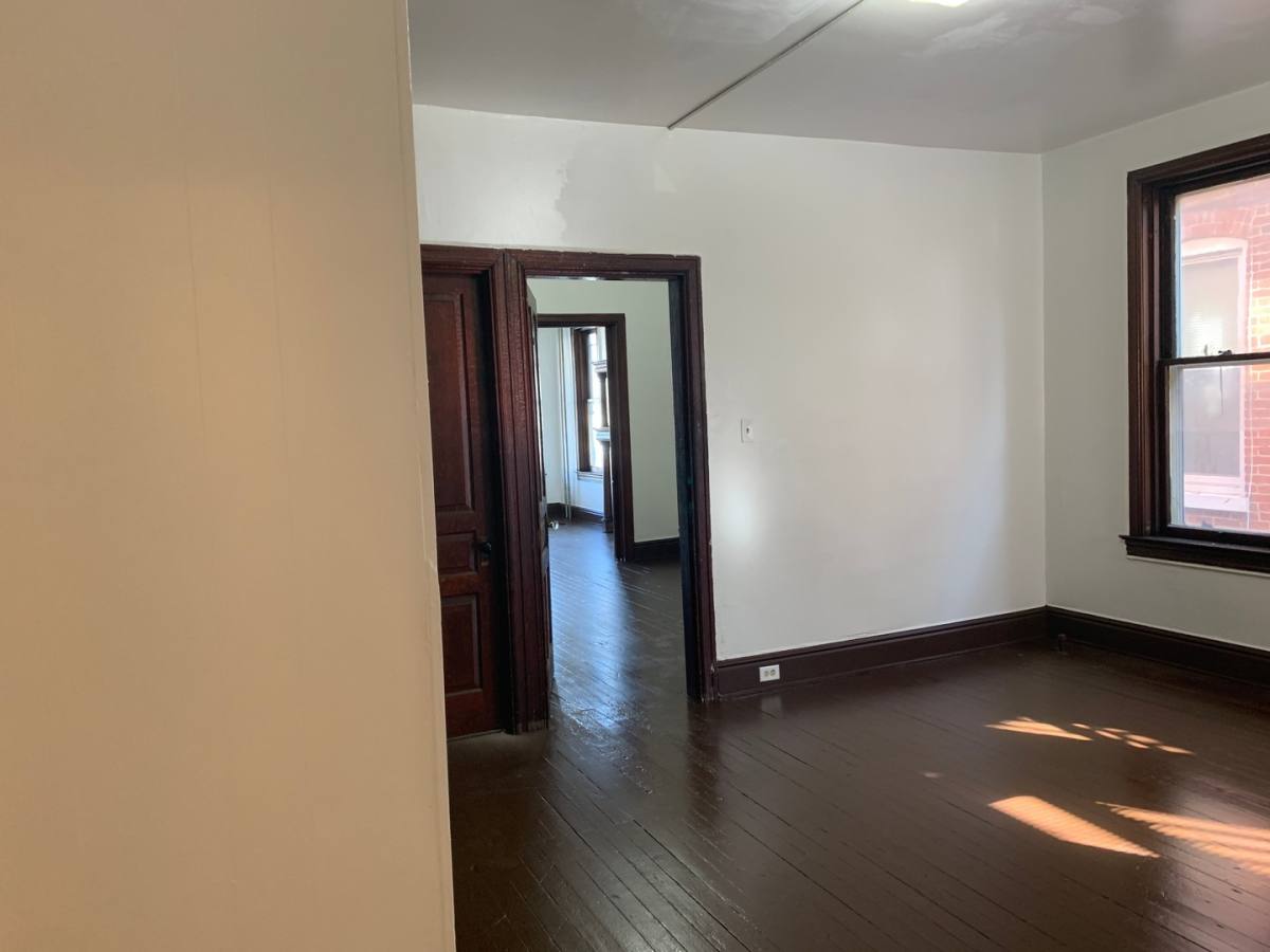 Apartment for rent at 1114 W Market St, York, PA 17401
