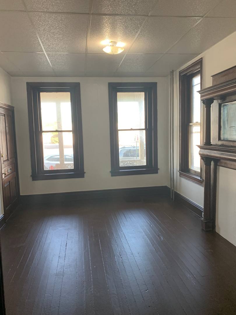 Apartment for rent at 1114 W Market St, York, PA 17401