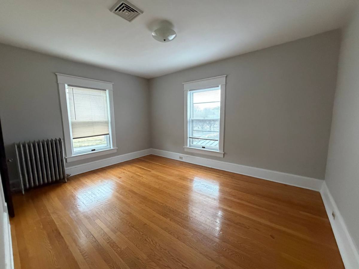 Apartment for rent at 2216 2218 Memorial Ave SW, Roanoke, VA 24015