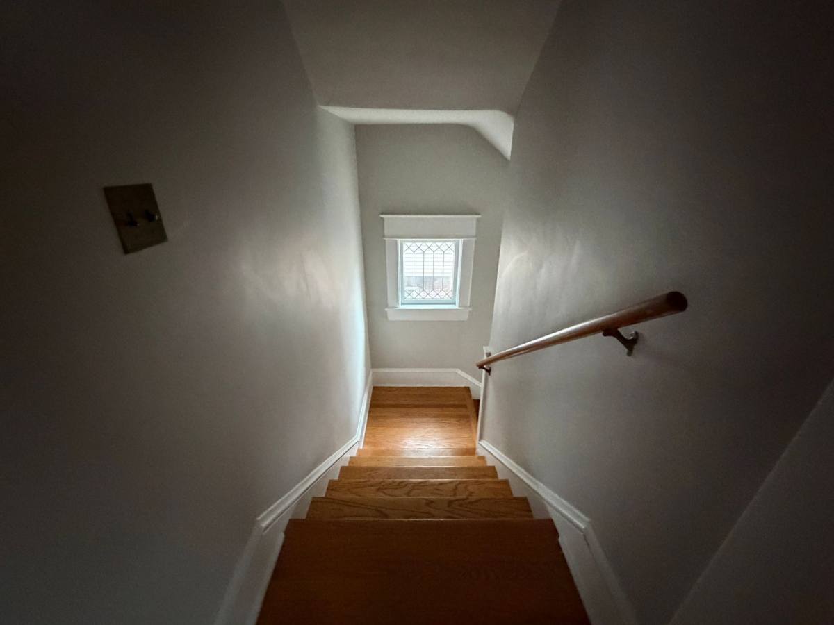 Apartment for rent at 2216 2218 Memorial Ave SW, Roanoke, VA 24015