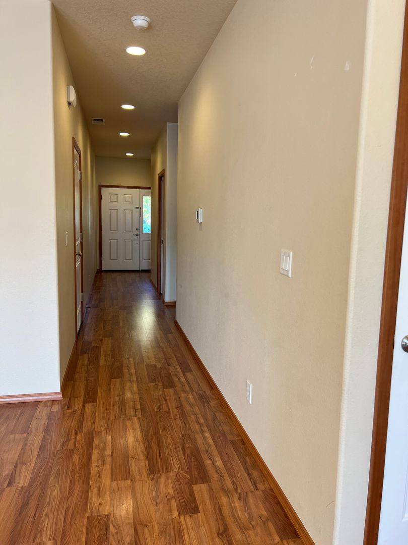 Townhouse for rent at 417 SW Pemberly Loop, McMinnville, OR 97128