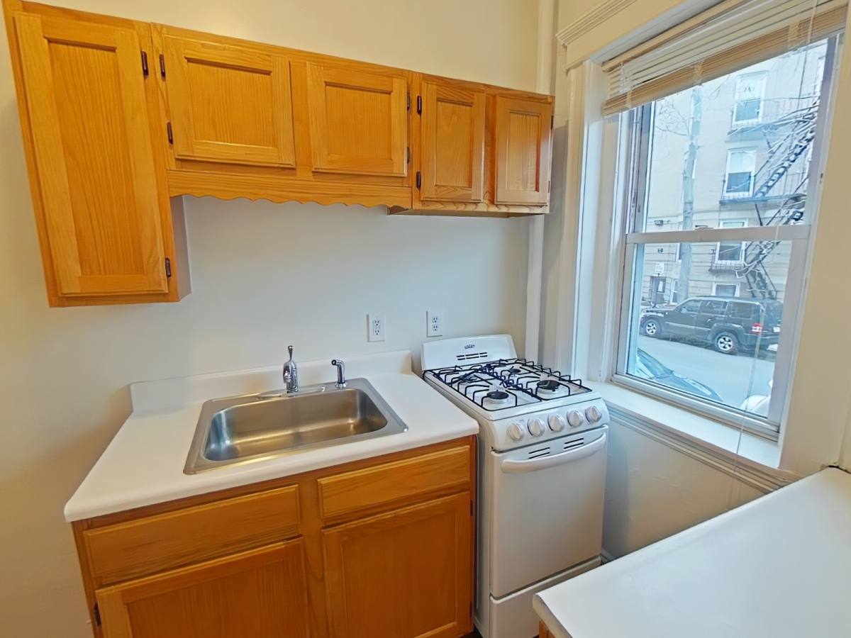 Apartment for rent at 1140 Commonwealth Ave #5, Allston, MA 02134