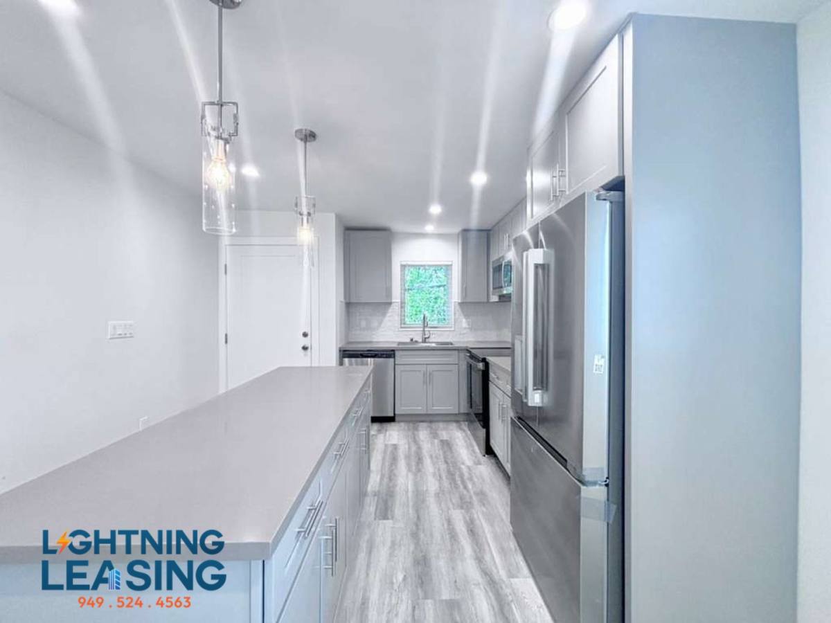 Apartment for rent at 316 1 2 N Detroit St #316-5, Los Angeles, CA 90036