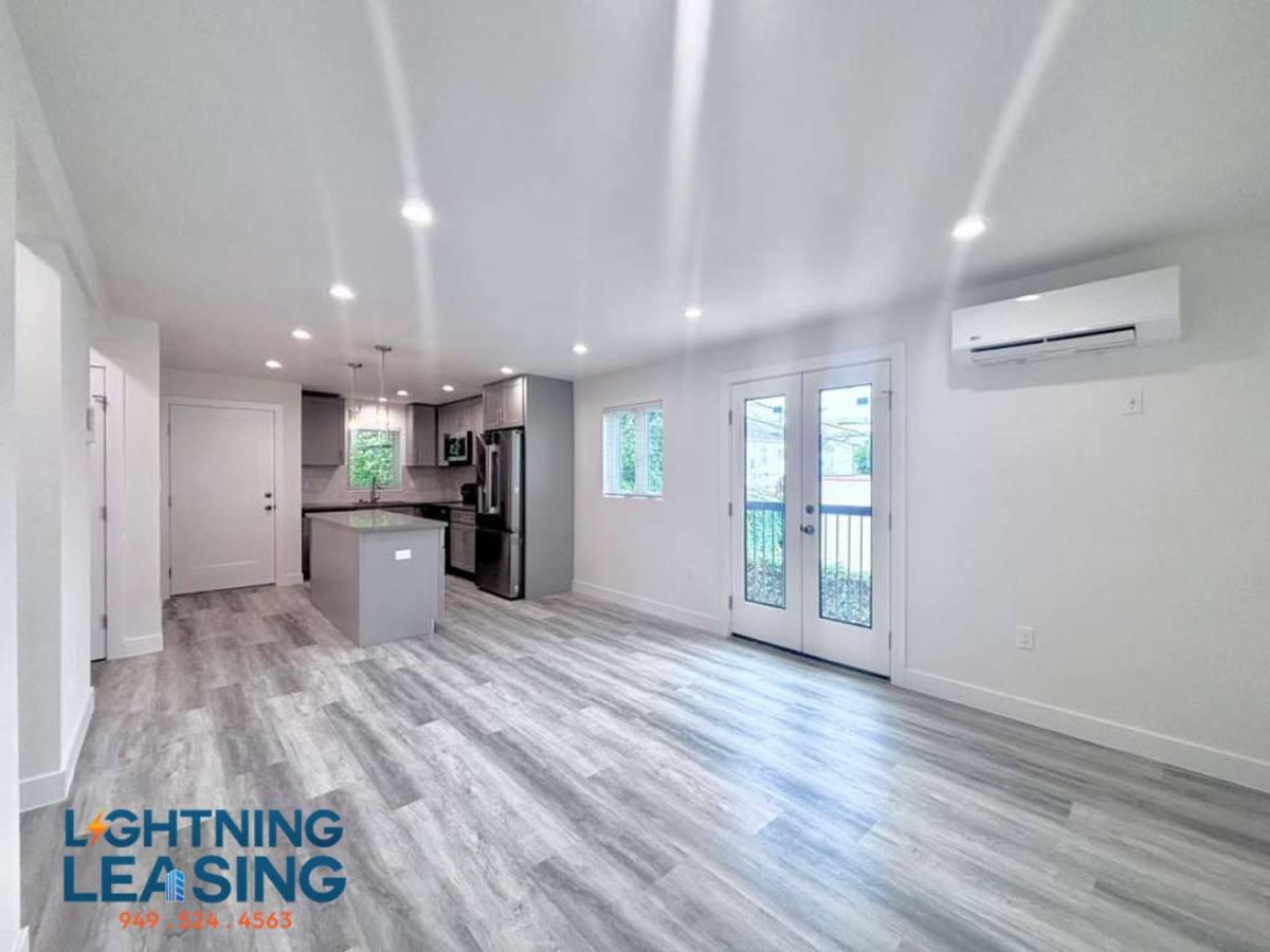 Apartment for rent at 316 1 2 N Detroit St #316-5, Los Angeles, CA 90036