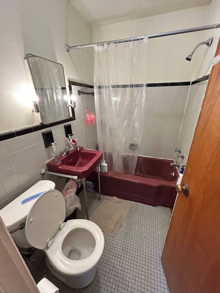 Apartment for rent at 5600 Fifth Ave, Pittsburgh, PA 15232