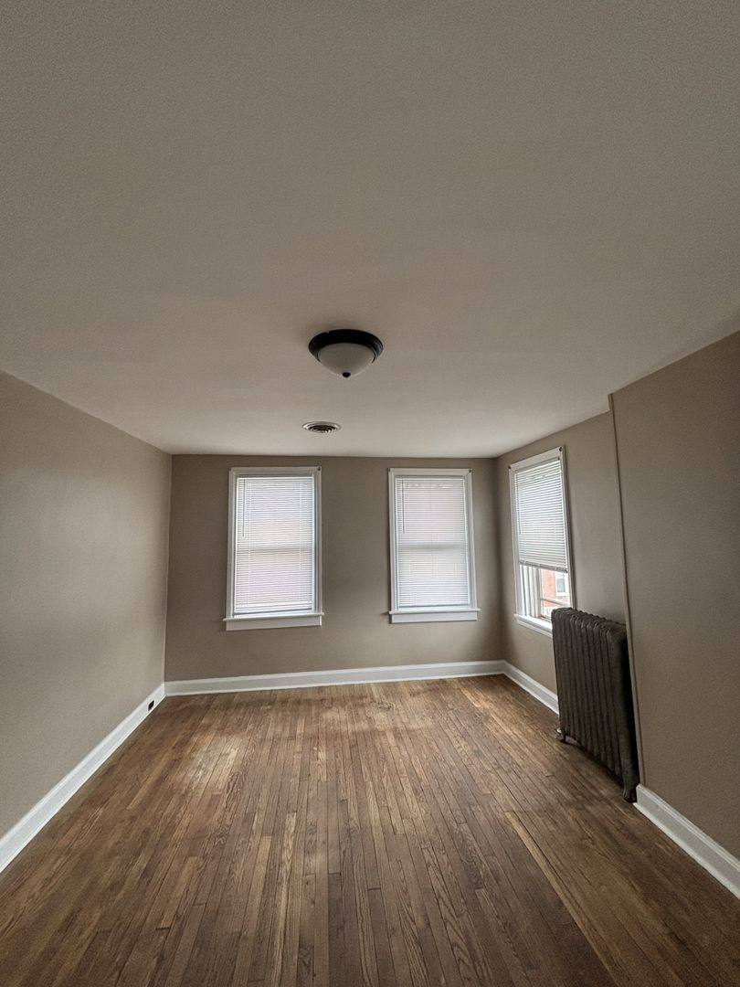Apartment for rent at 154 E Liberty St, Chambersburg, PA 17201