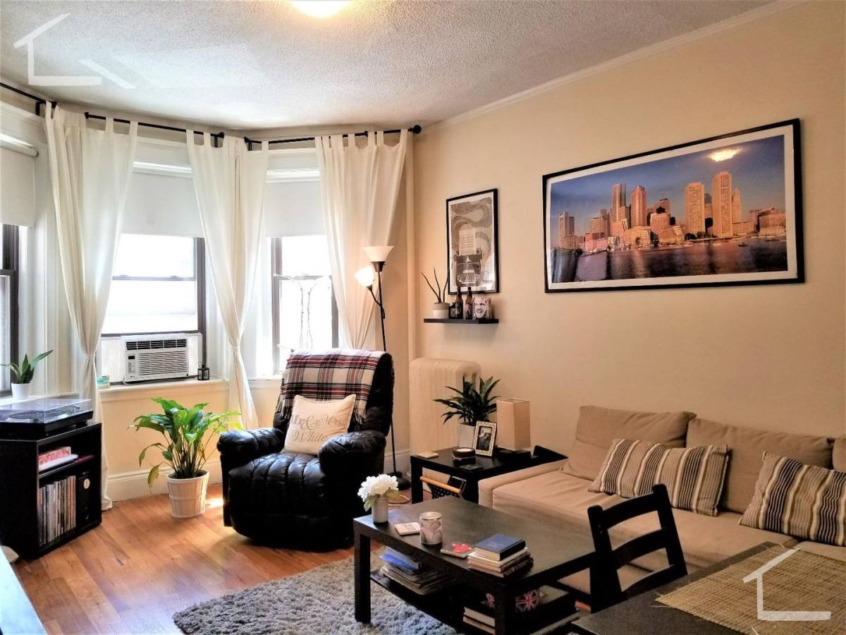 Apartment for rent at 4 Ayr Rd #4, Brighton, MA 02135
