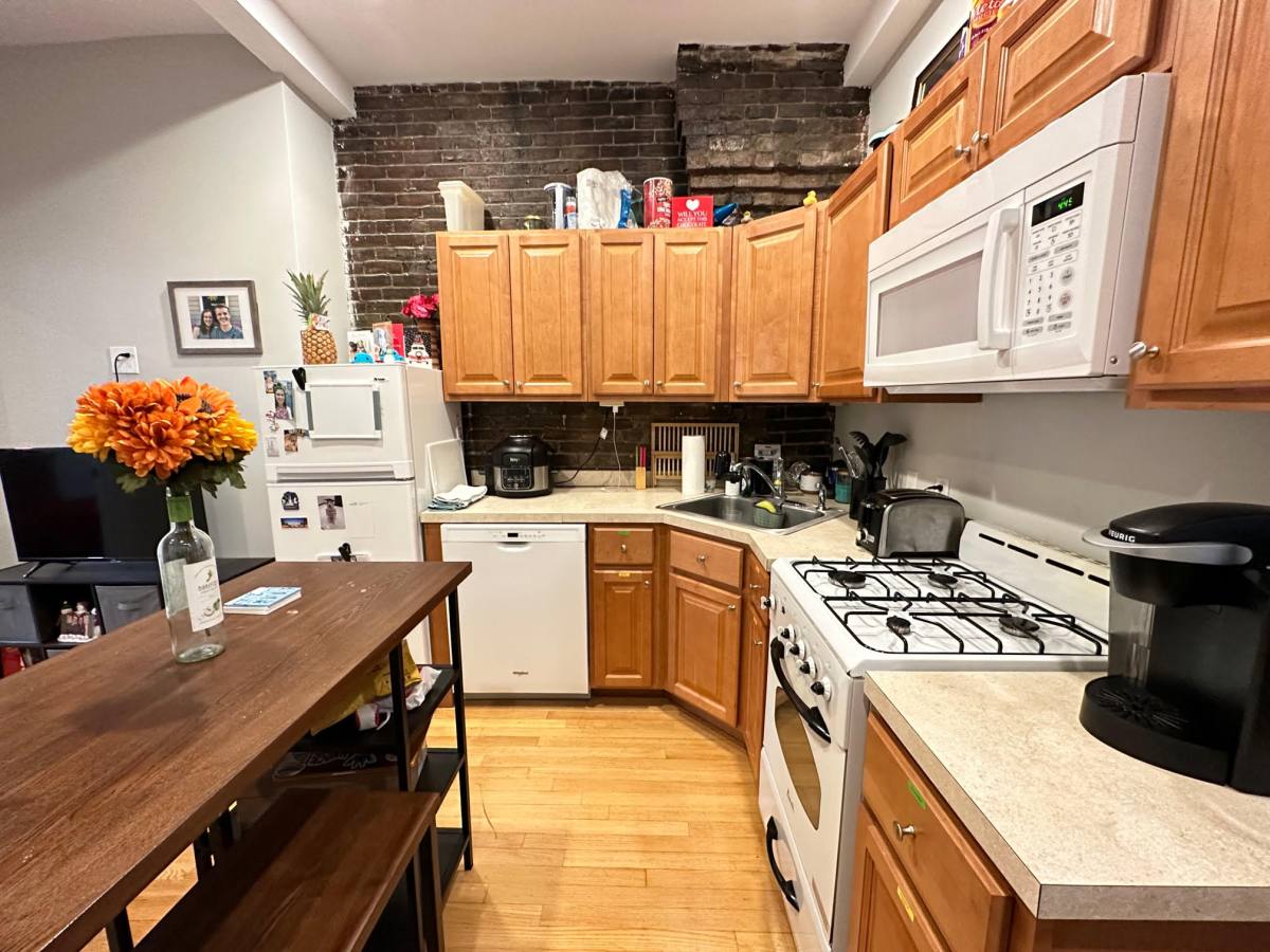 Apartment for rent at 204 Endicott St #1, Boston, MA 02113
