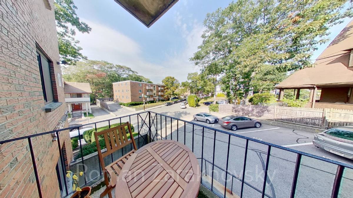 Apartment for rent at 95 Sutherland Rd #2E, Brighton, MA 02135