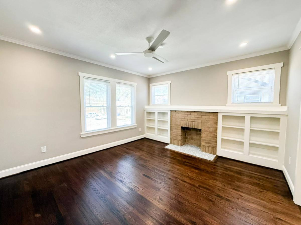 Apartment for rent at 4112 Junius St, Dallas, TX 75246