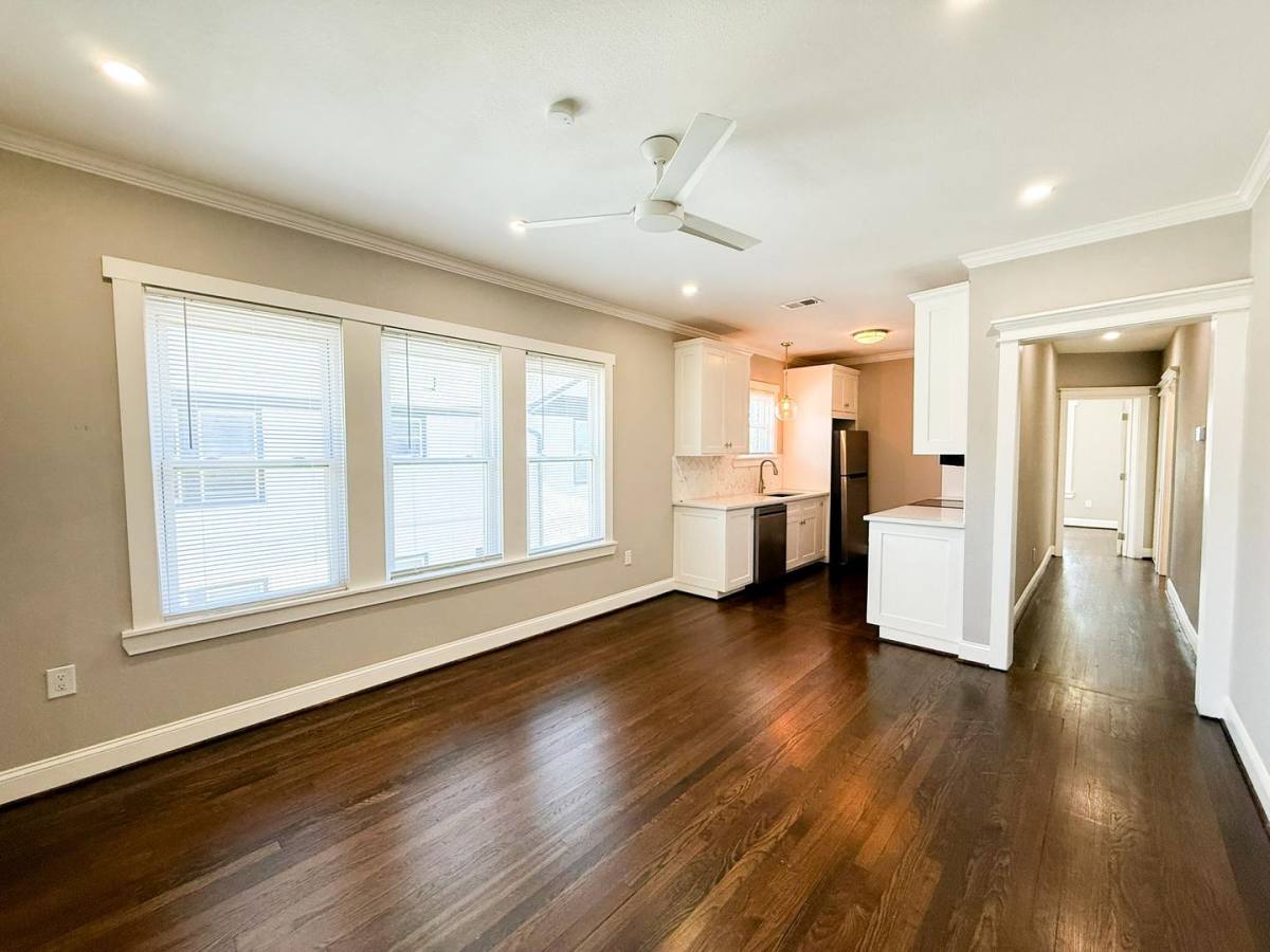 Apartment for rent at 4112 Junius St, Dallas, TX 75246