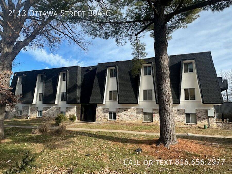 Apartment for rent at 2113 Ottawa St #304-C, Leavenworth, KS 66048
