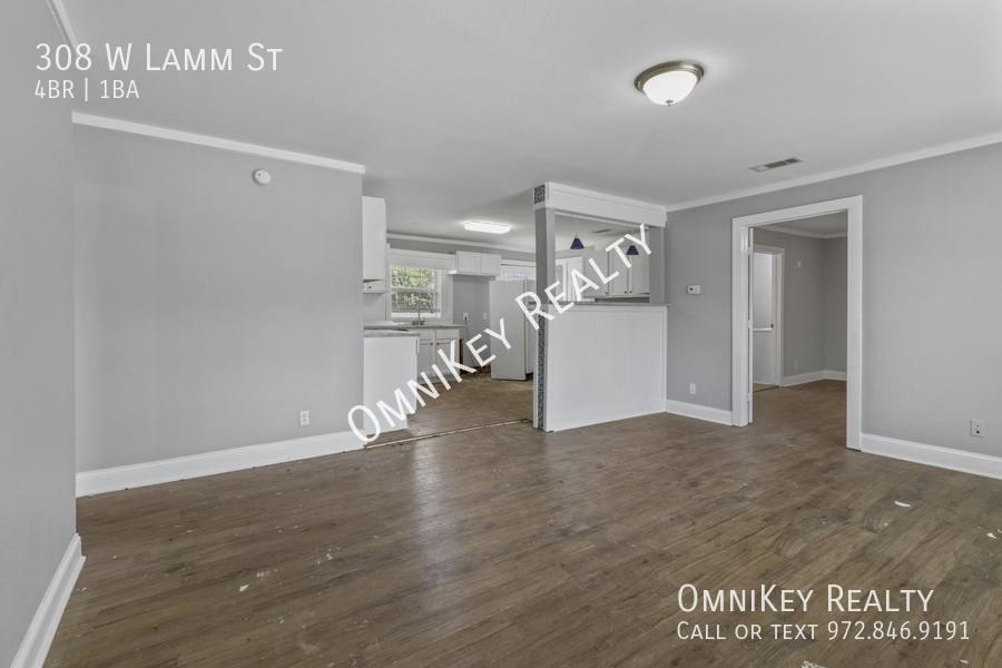 House for rent at 308 W Lamm St, Blue Ridge, TX 75424