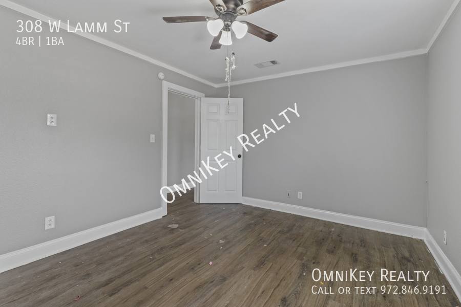 House for rent at 308 W Lamm St, Blue Ridge, TX 75424