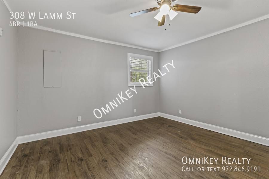 House for rent at 308 W Lamm St, Blue Ridge, TX 75424