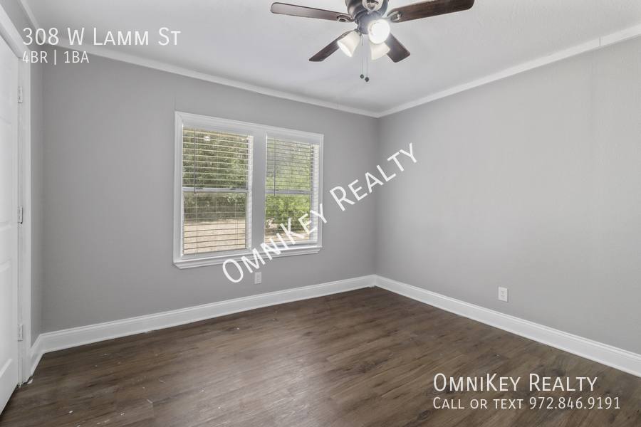House for rent at 308 W Lamm St, Blue Ridge, TX 75424
