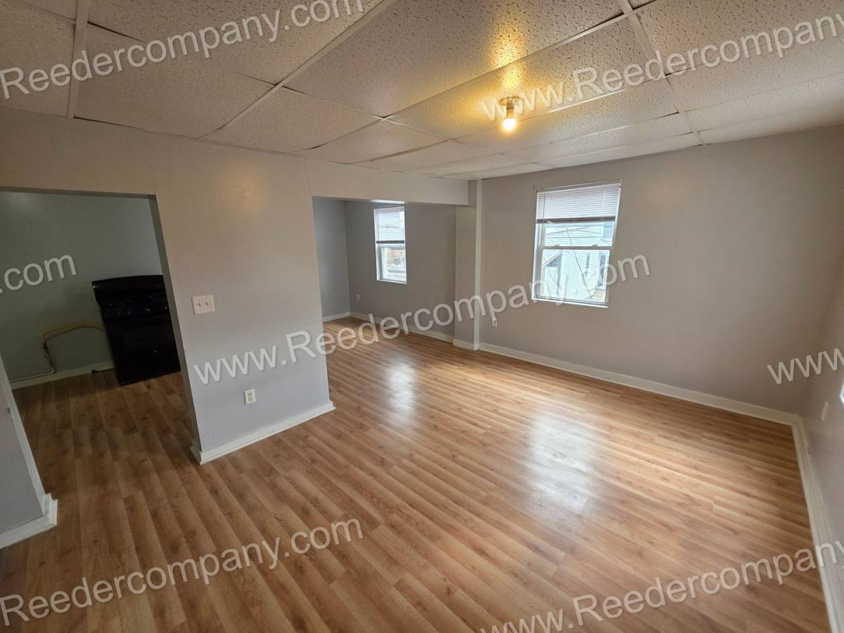Apartment for rent at 3927 Main St, East Chicago, IN 46312